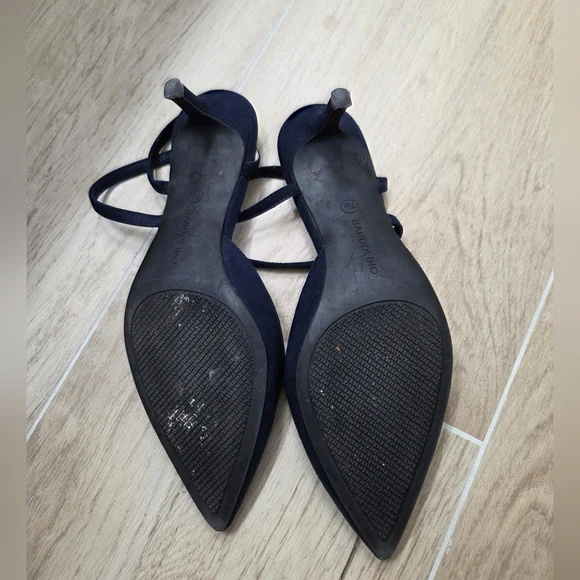 Bandolino Madge 2 Kitten Heels - Used - Picture 3 of 3